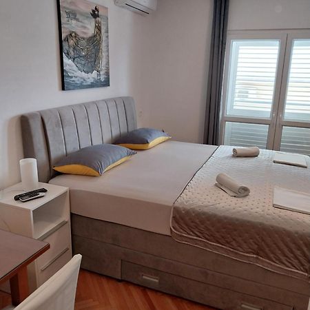 Apartments Rose Loboja Makarska Eksteriør bilde