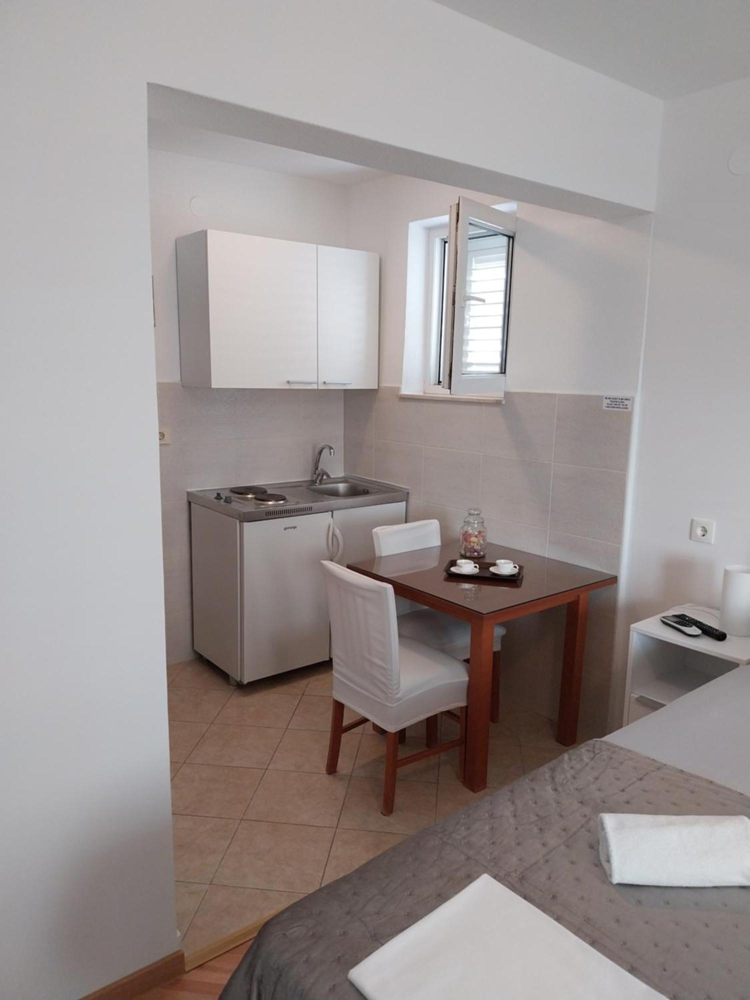 Apartments Rose Loboja Makarska Eksteriør bilde