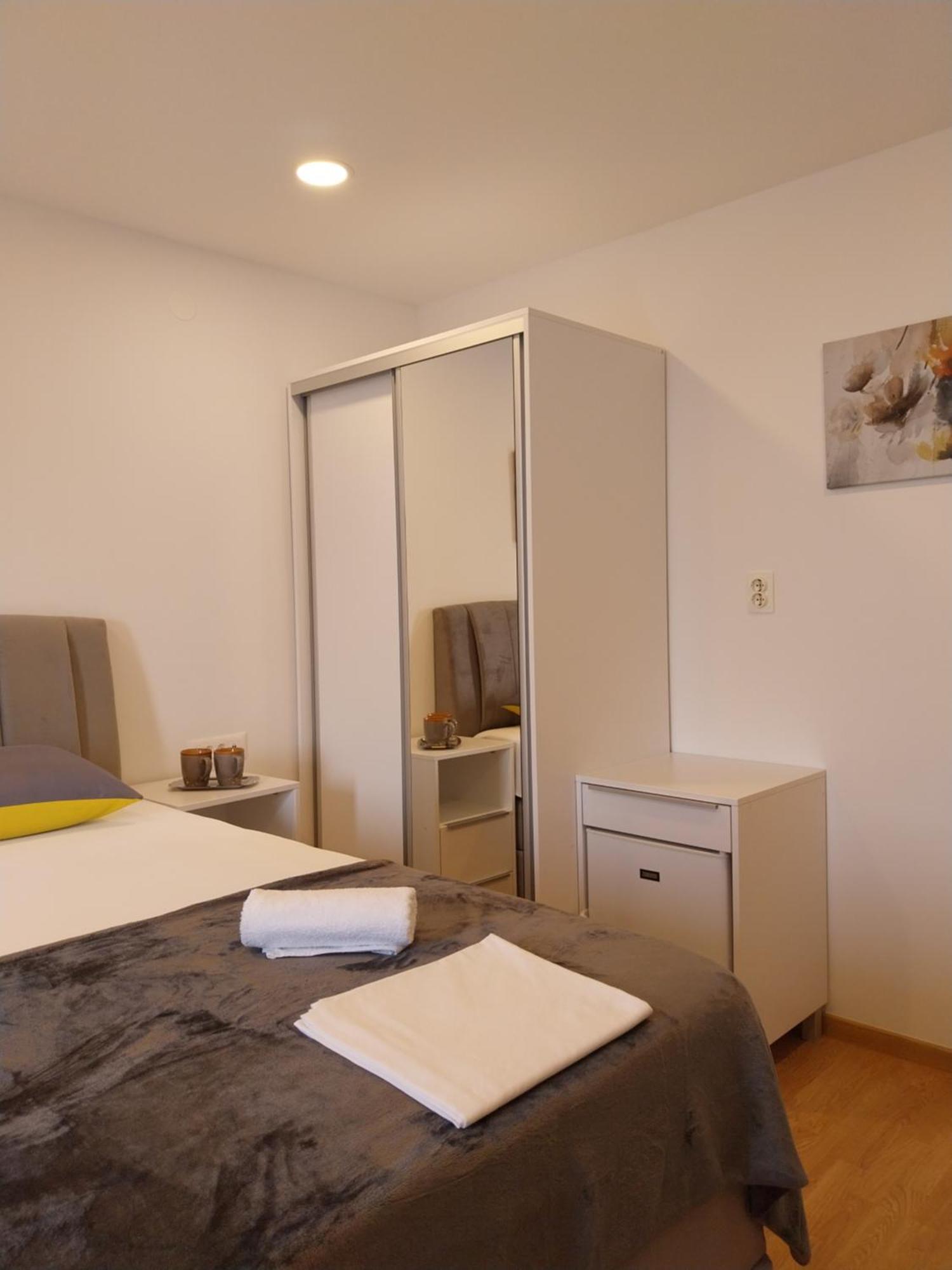Apartments Rose Loboja Makarska Eksteriør bilde