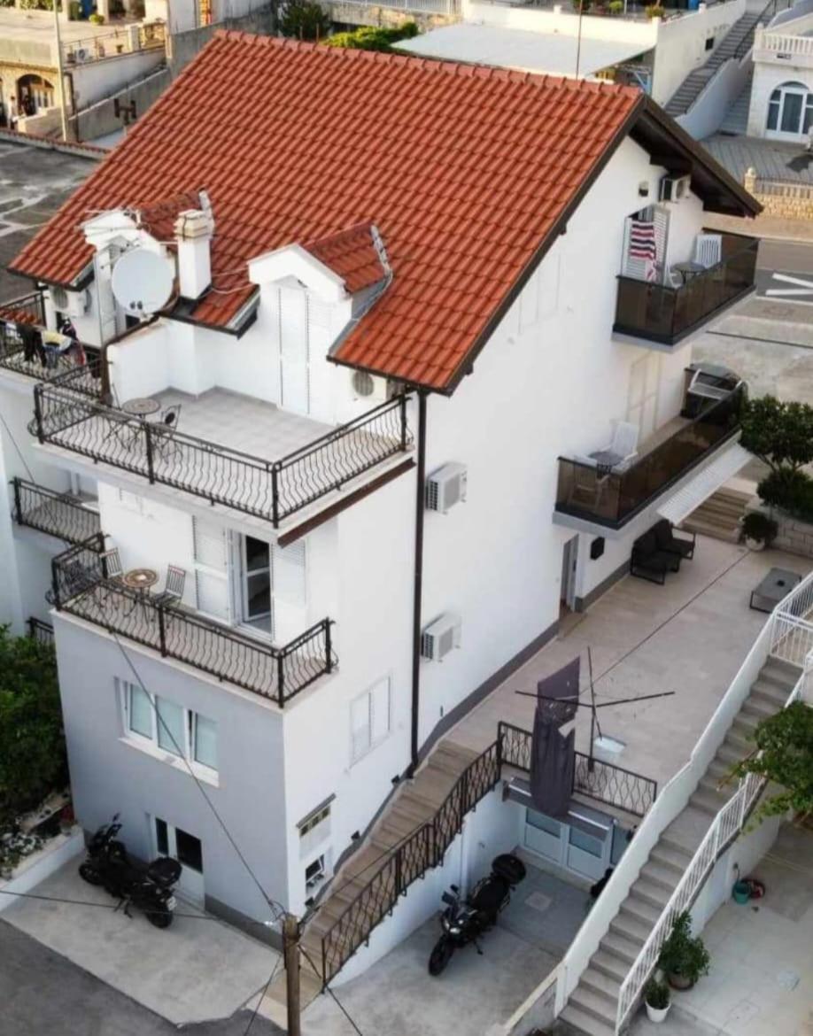 Apartments Rose Loboja Makarska Eksteriør bilde